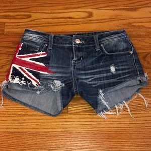 Jean shorts with British flag
